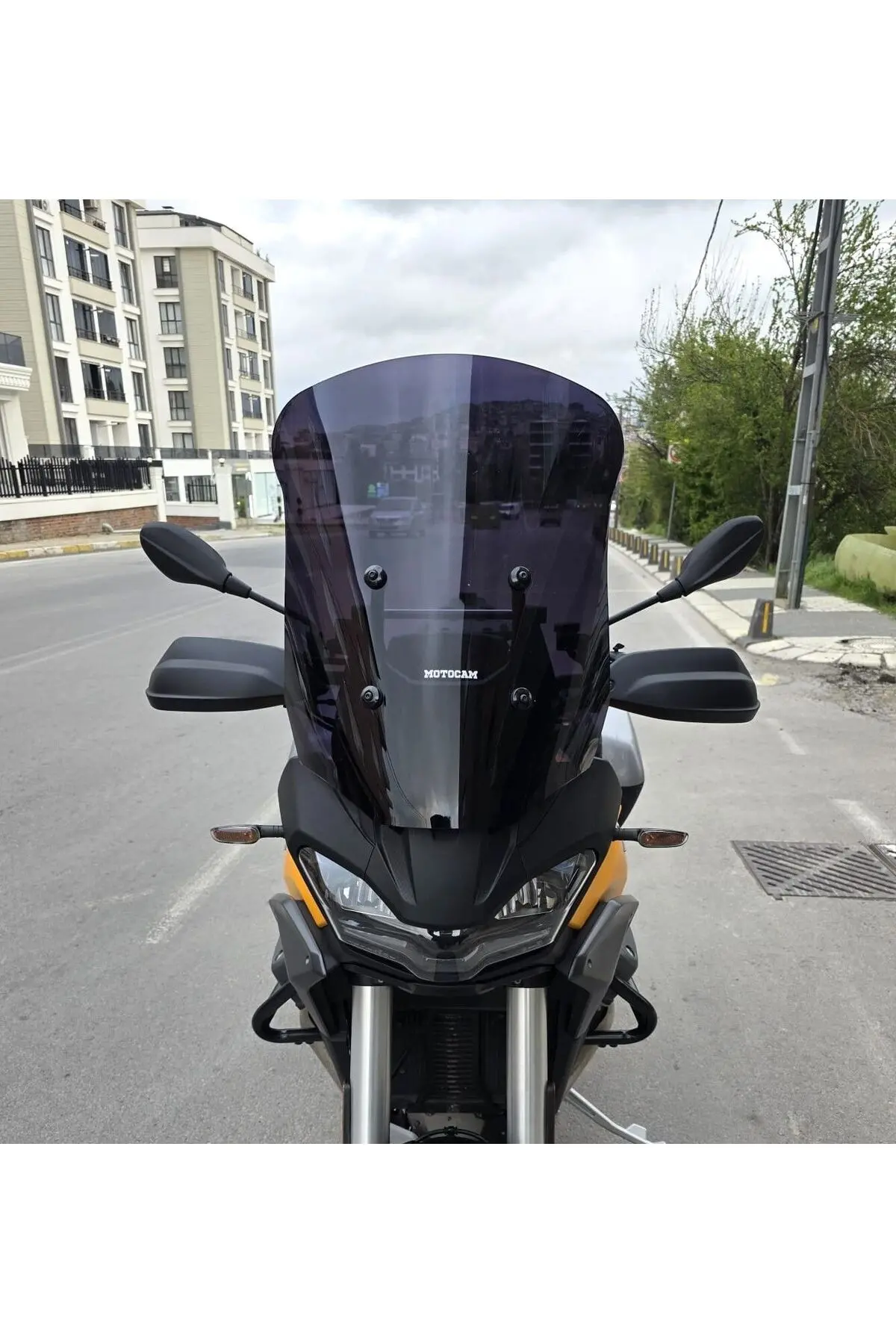Moto Guzzi Stelvio Ön Cam 2024-2026 Model 57cm Siyah Renkli 4mm