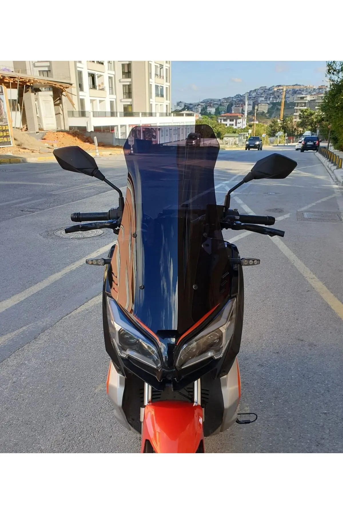 QJ ATR 125 Ön Cam 2023-2026 Model 75cm Siyah Renkli 4mm UZUN
