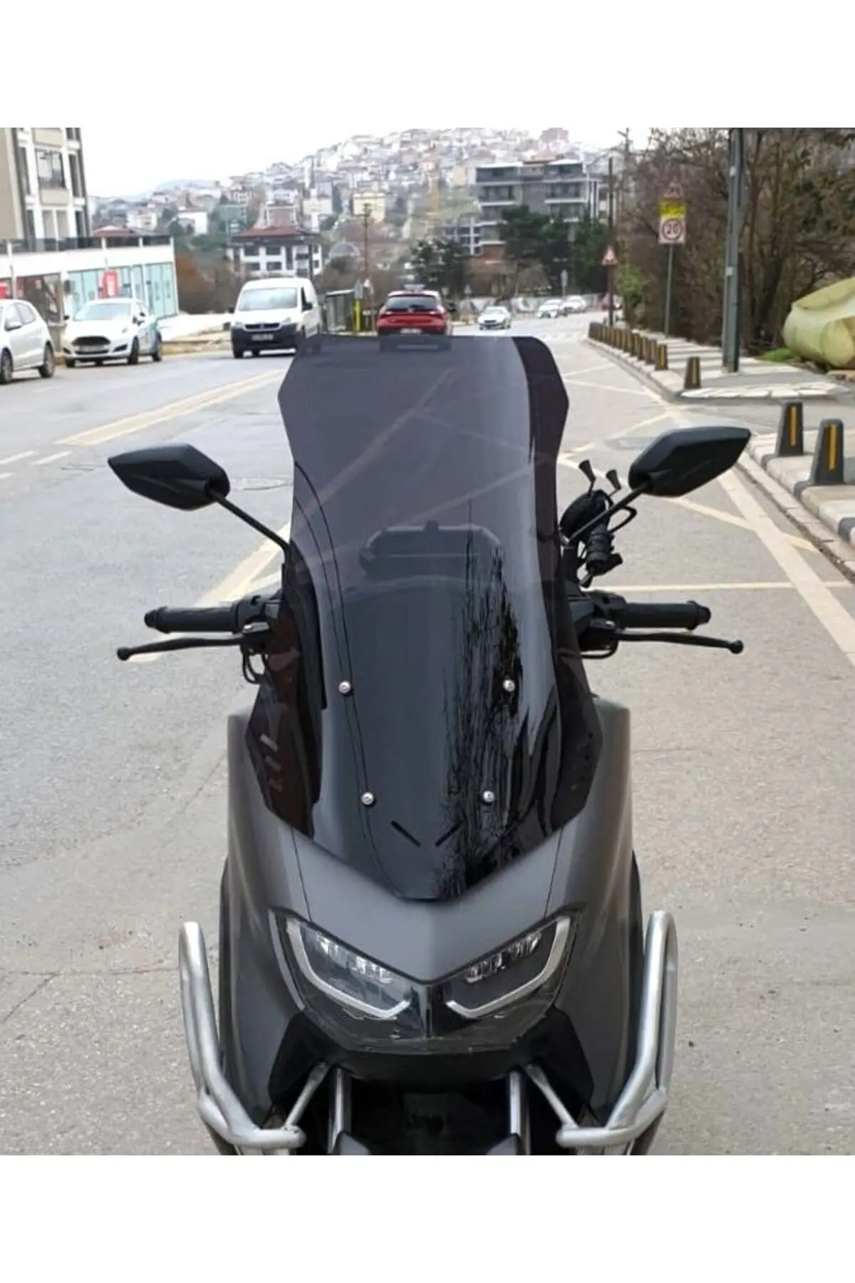 Falcon Cmax 155 Ön Cam 2023-2026 Model 65cm Siyah Renkli 4mm ORTA BOYLU