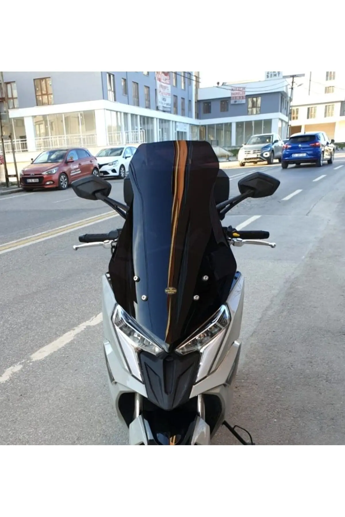 Kymco Dink R 150 Ön Cam 2023-2026 Model 68cm Siyah Renkli 4mm