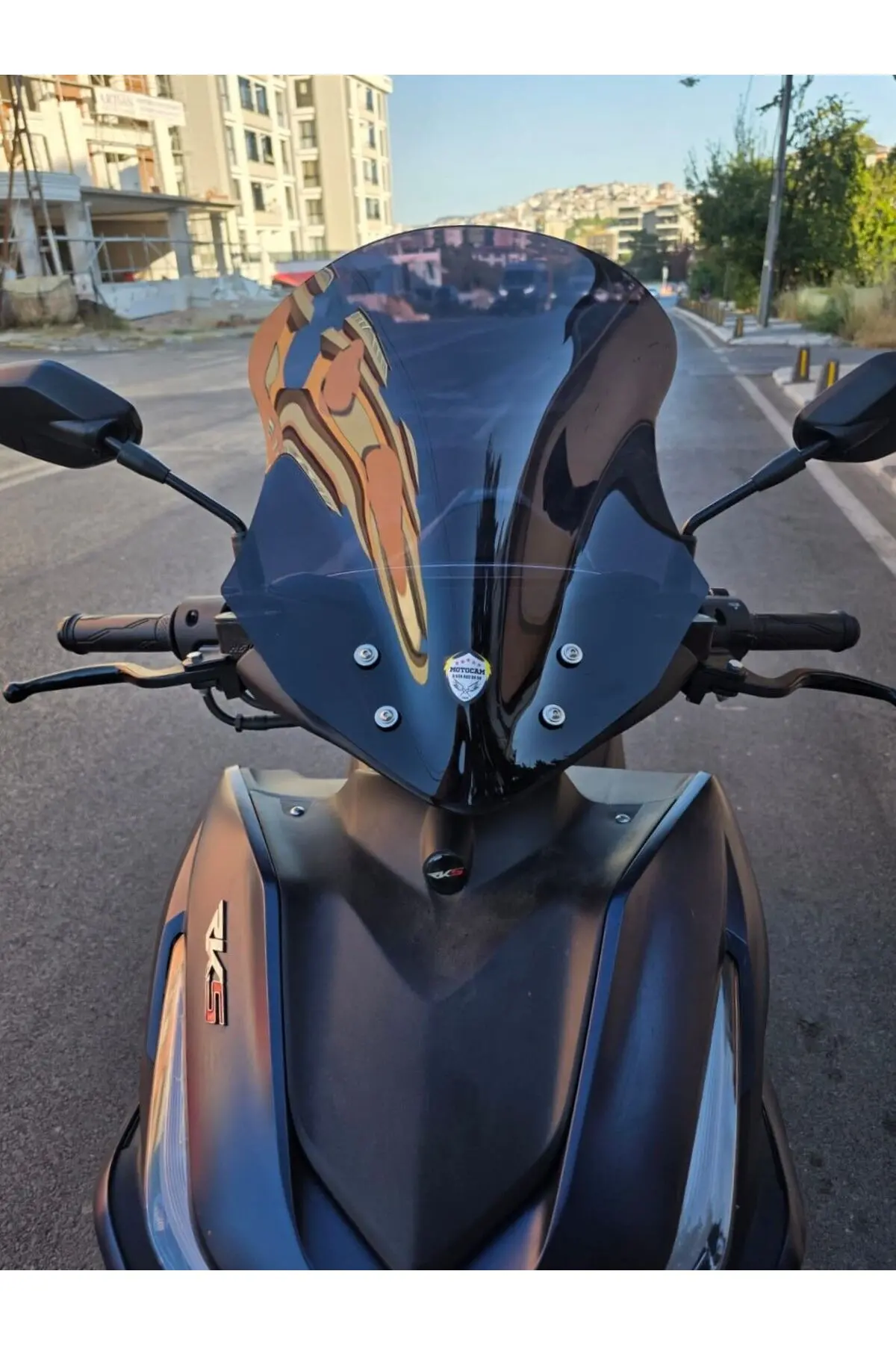 Volta Revolt RSX3 Ön Cam 2022-2026 Model 43cm Siyah Renkli SPORTİF