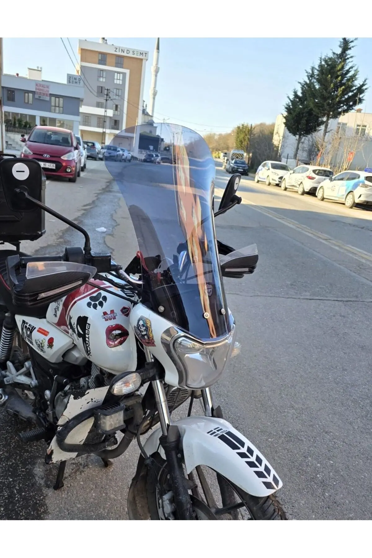 Bajaj V15 Ön Cam 2017-2018 Model 57cm Füme Renkli 4mm