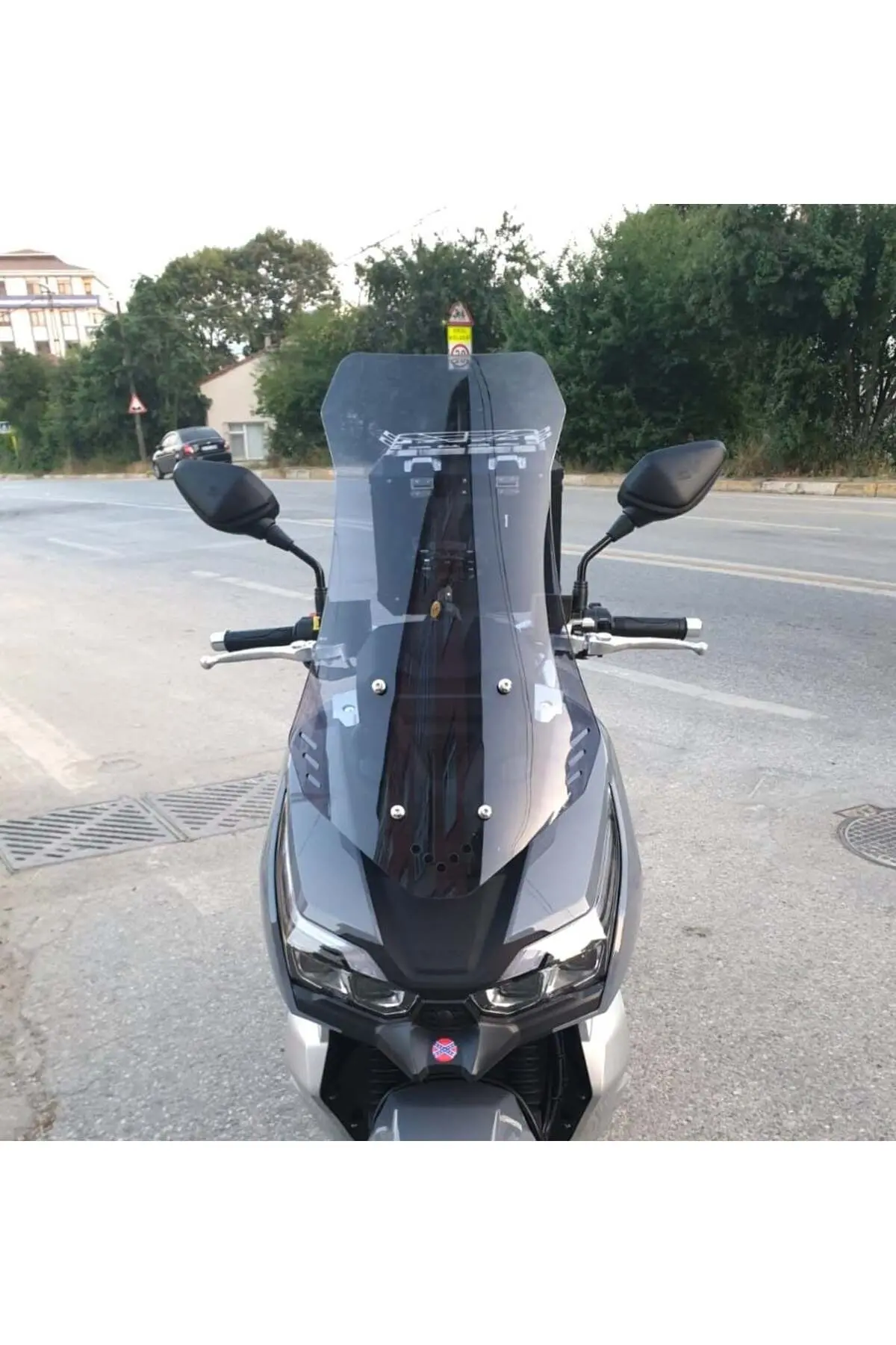 RKS Freccia Ön Cam 2022-2026 Model 65cm Füme Renkli 4mm ORTA BOYLU