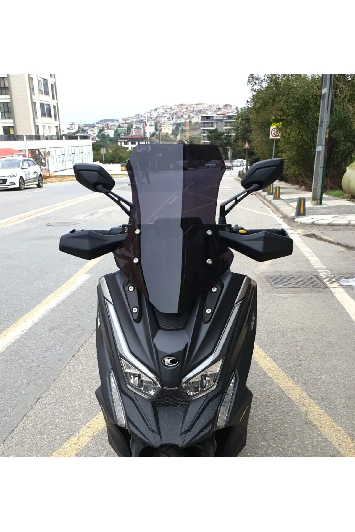 Kymco DTX 360 Ön Cam 2021-2026 Model 55cm Siyah Renkli 4mm