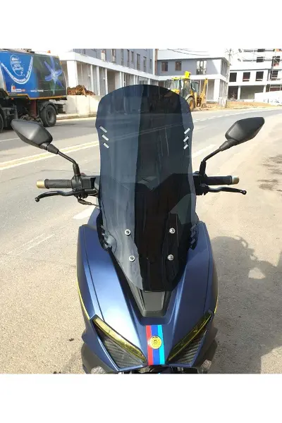 RKS Vieste 249 Ön Cam 2022-2026 Model 65cm Siyah Renkli 4mm ORTA BOYLU