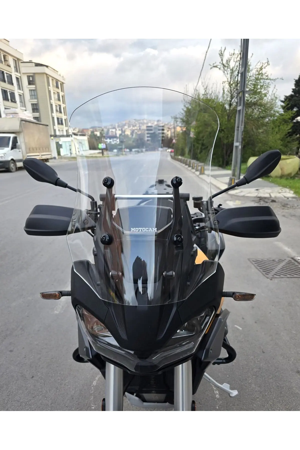 Moto Guzzi Stelvio Ön Cam 2024-2026 Model 57cm Şeffaf Renkli 4mm