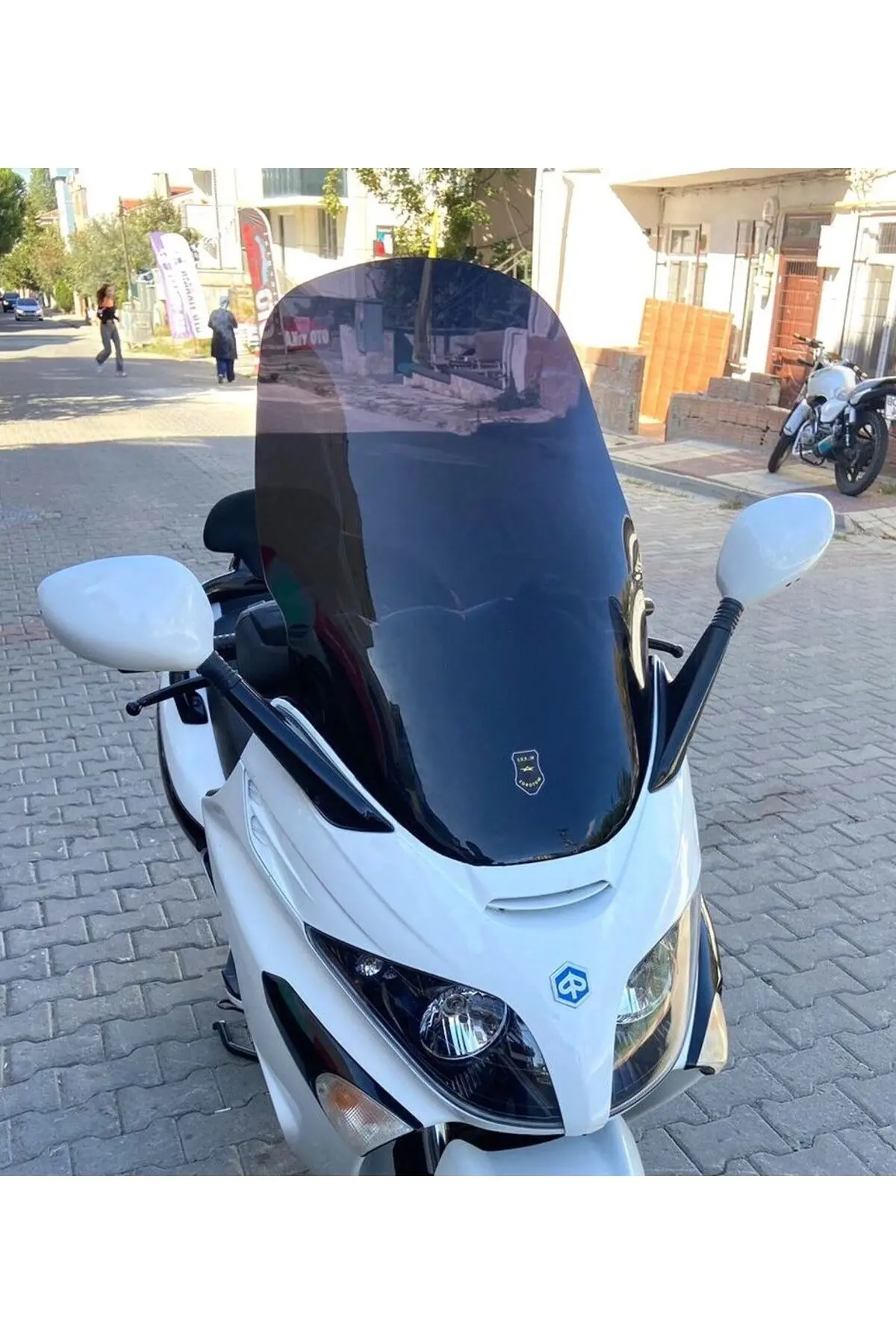 Piaggio X Evo 400 Ön Cam 2008-2016 Model 58cm Siyah Renkli 4mm ORİJİNAL BOYLU