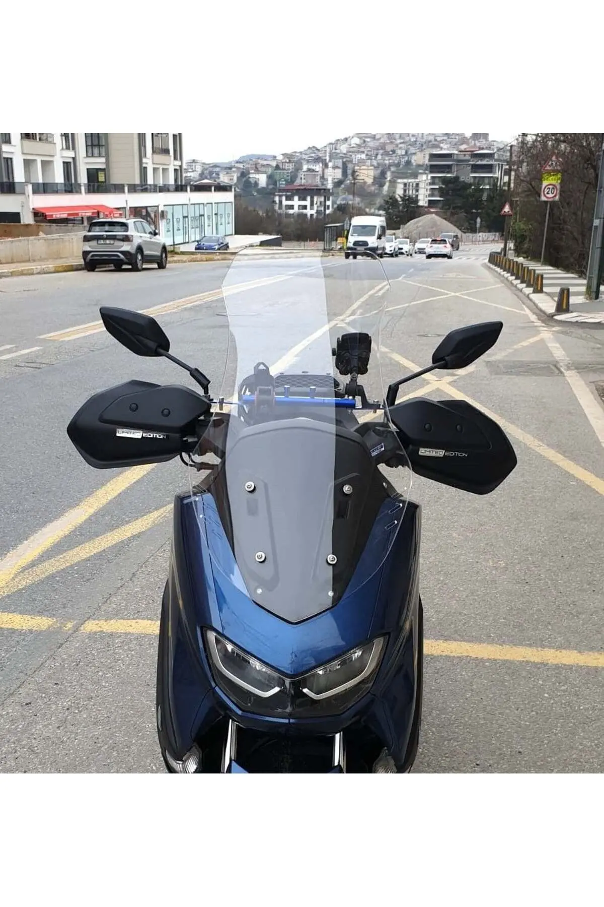 Yamaha Nmax Ön Cam 2021-2024 Model 72cm Şeffaf Renkli 4mm UZUN