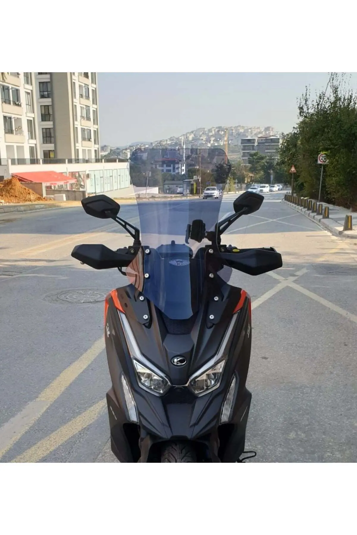 Kymco DTX 250 Ön Cam 2021-2026 Model 67cm Füme Renkli 4mm UZUN