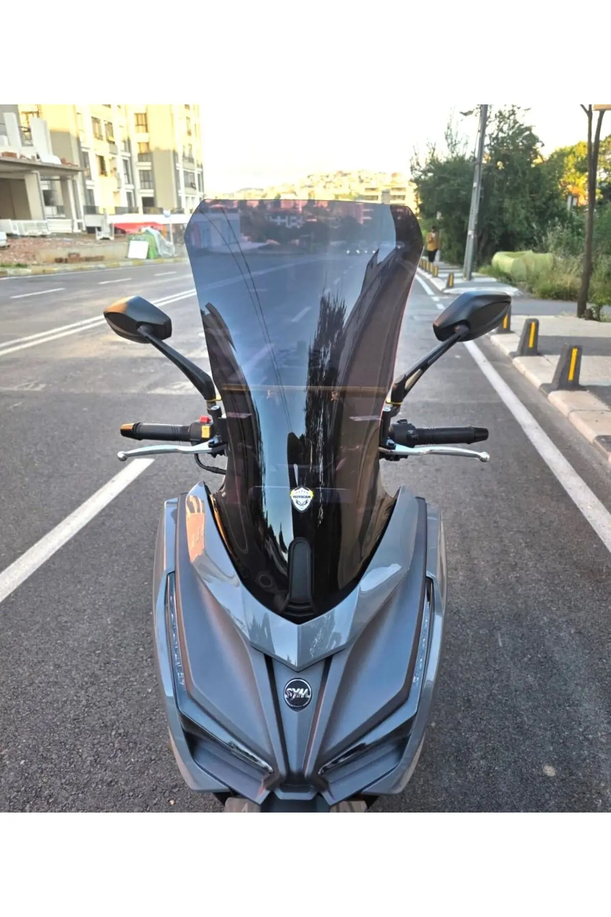 Sym JET 14 EVO 200 PLUS Ön Cam 2023-2026 Model 58cm Siyah Renkli 4mm