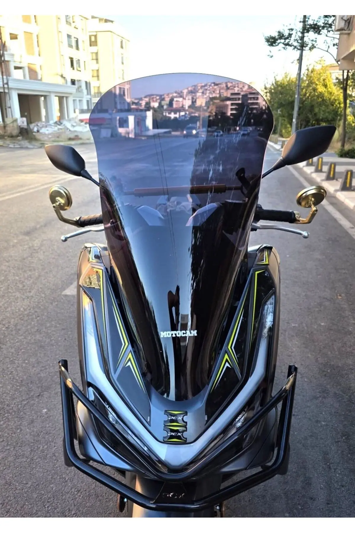 Honda PCX Ön Cam 2025-2026 Model 66cm Siyah Renkli 4mm