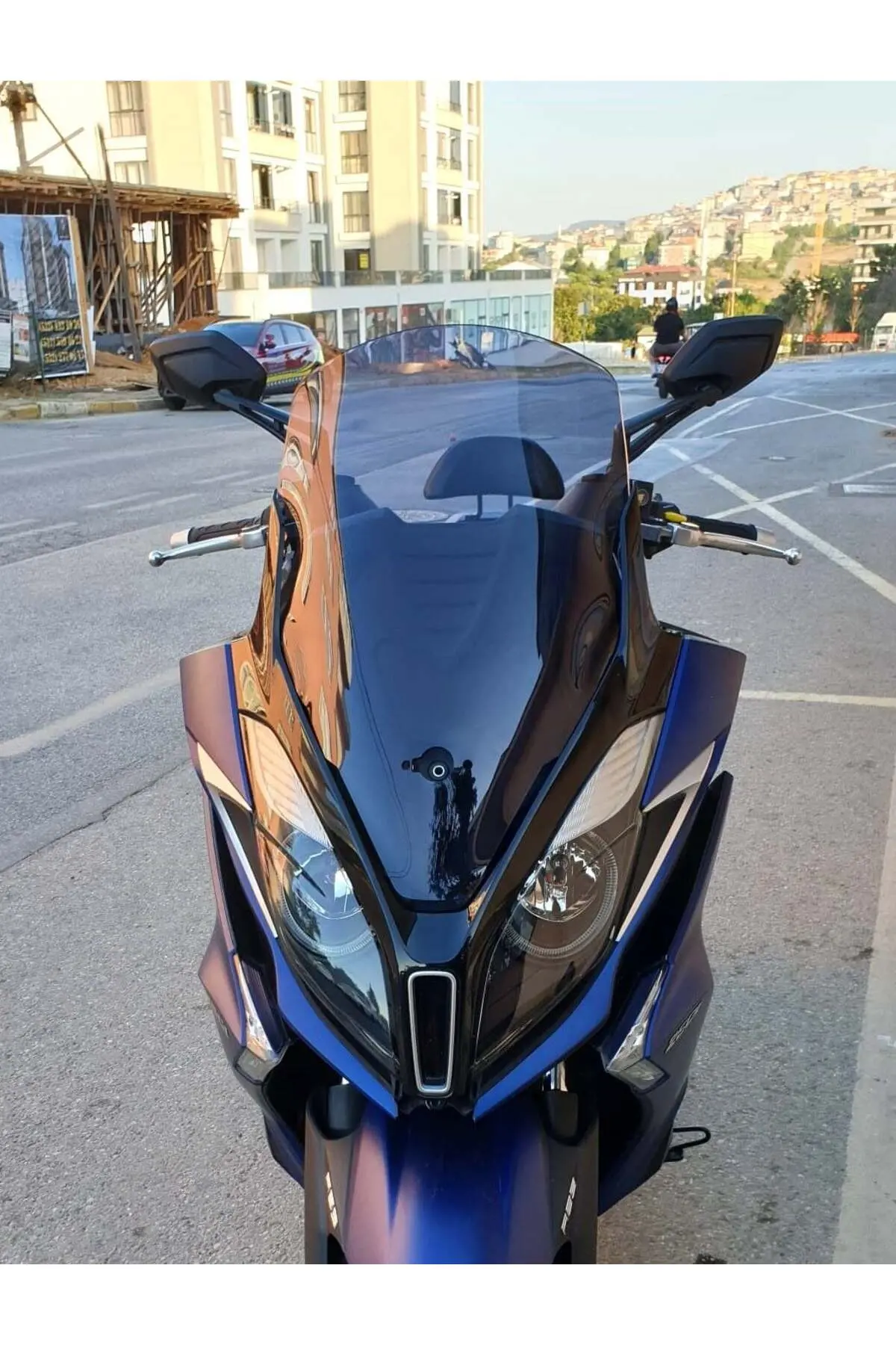 Kymco Downtown 250i Ön Cam 2016-2026-2026 Model 61cm Füme Renkli 4mm ORİJİNAL BOYLU