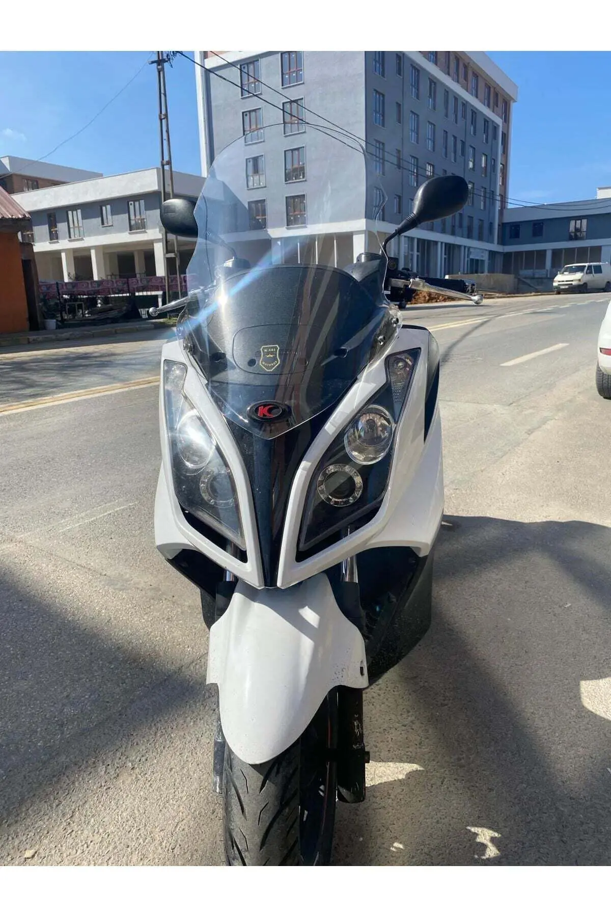 Kymco Downtown 300i Ön Cam 2009-2017 Model 78cm Şeffaf Renkli 4mm UZUN