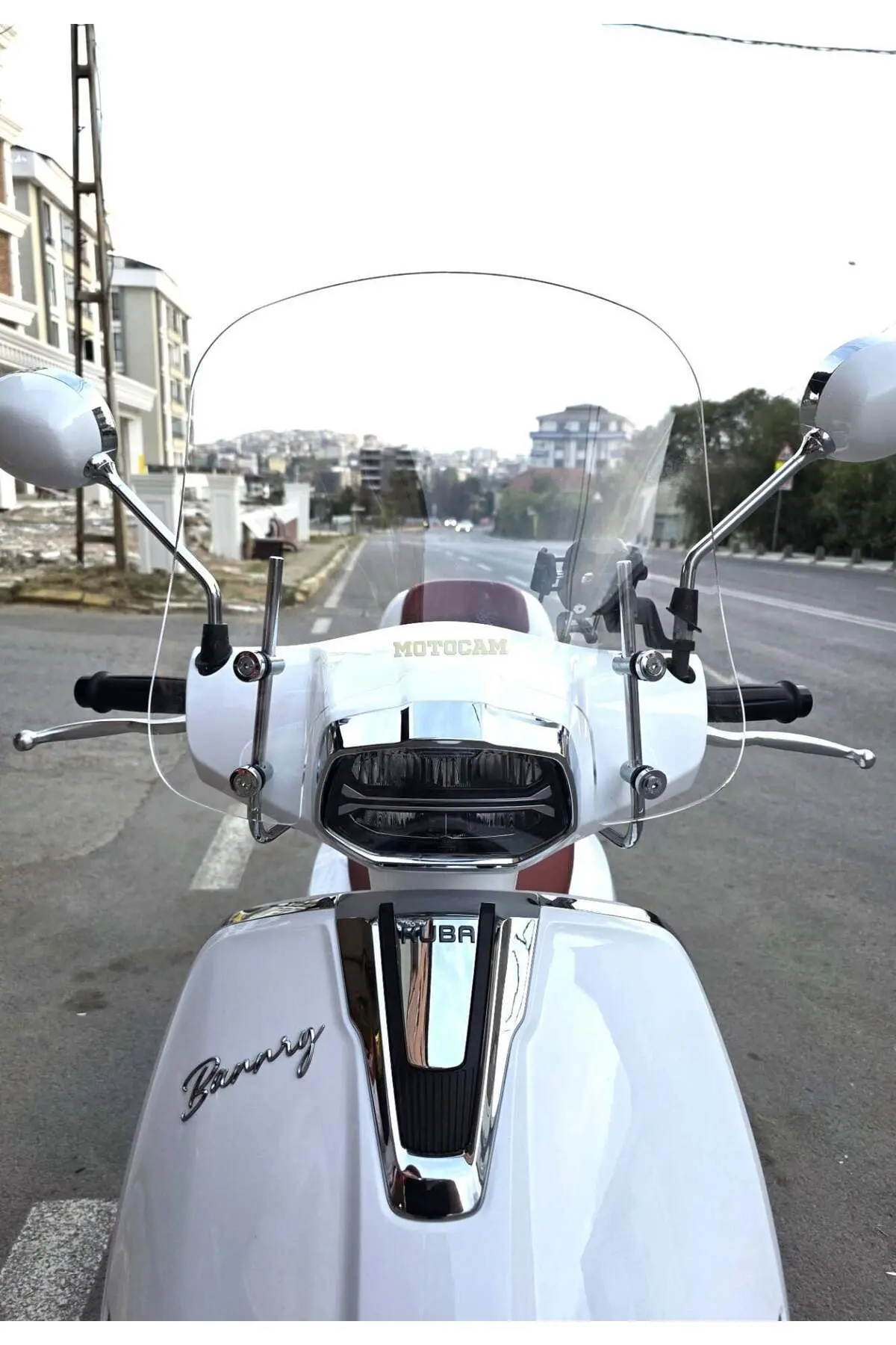Küba Bannry Ön Cam 2024-2026 Model 43cm Şeffaf Renkli 4mm APARATSIZ