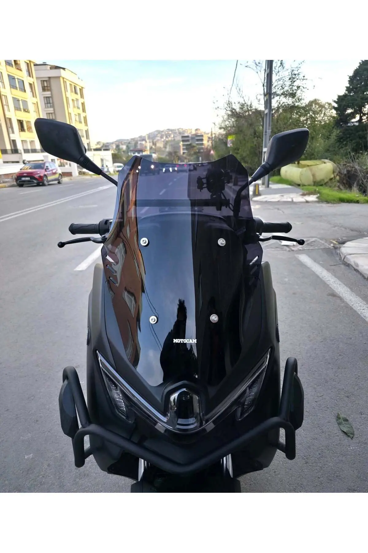 Yamaha Nmax Ön Cam 2025-2026 Model 43cm Siyah Renkli SPORTİF