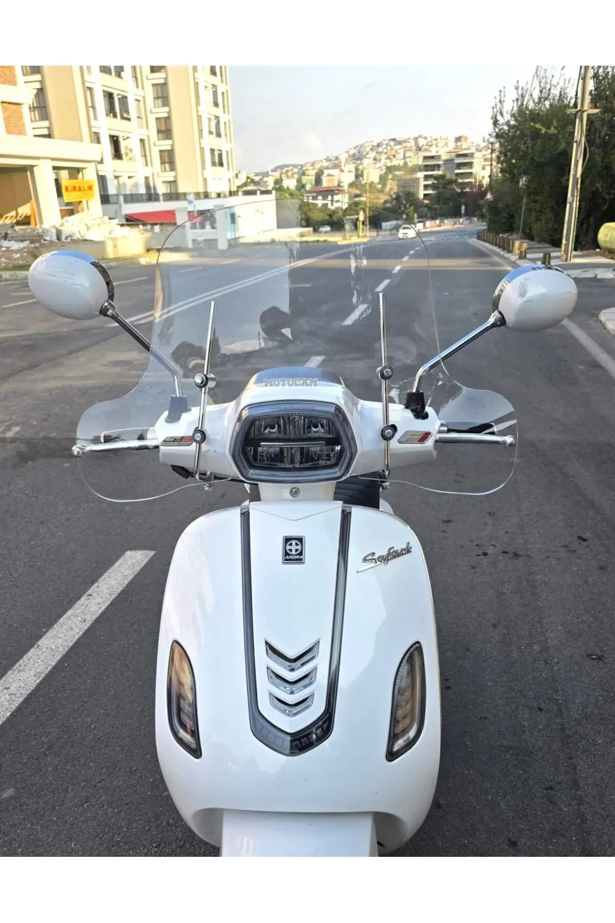 Arora Safari 125 Ön Cam 2021-2026 Model 37cm Şeffaf Renkli 4mm Elcikli APARATSIZ