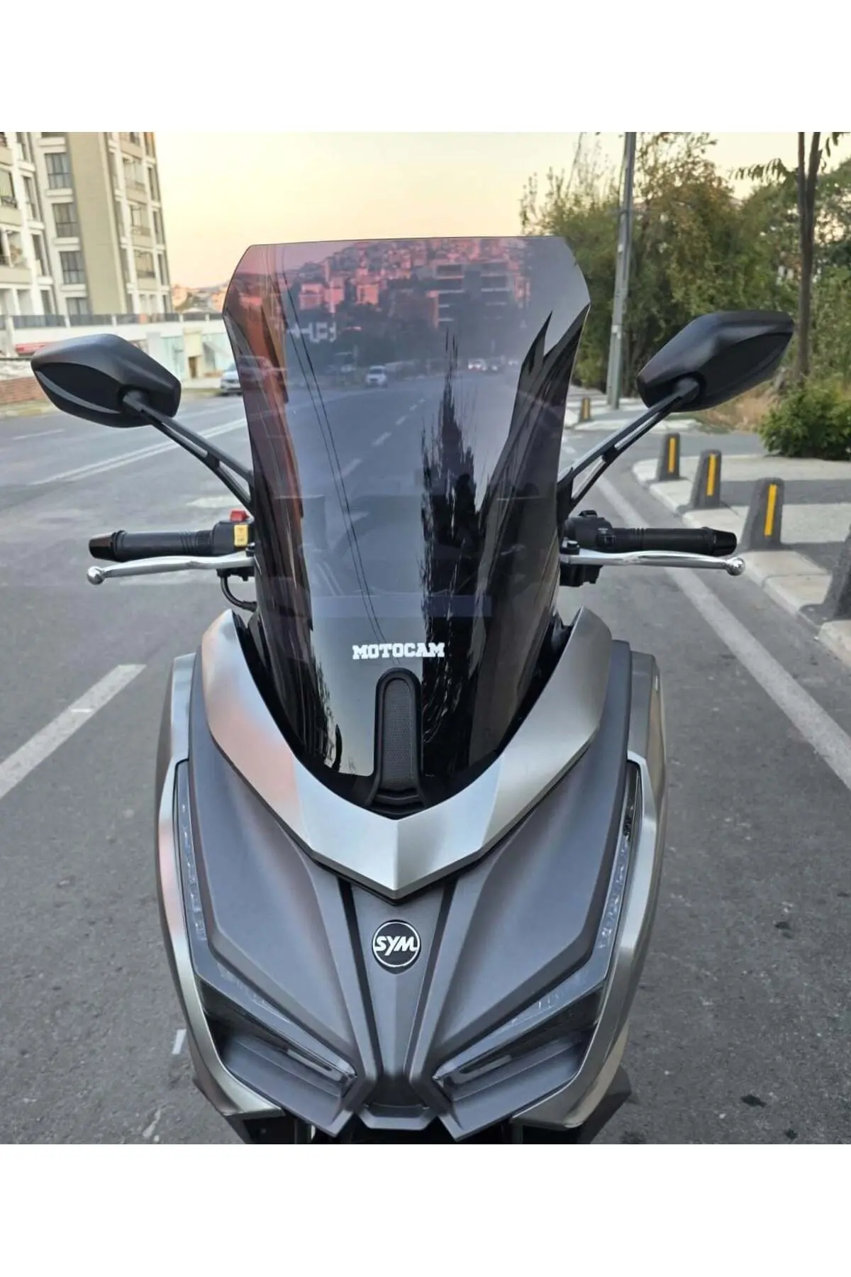 Sym JET 14 EVO 200 PLUS Ön Cam 2023-2026 Model 45cm Siyah Renkli 4mm