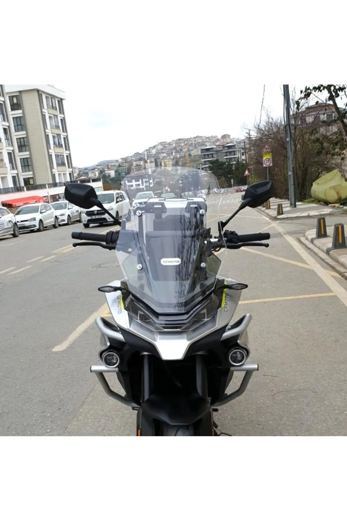 CF Moto 800 MT Ön Cam 2019-2026 Model 57cm Şeffaf Renkli 4mm