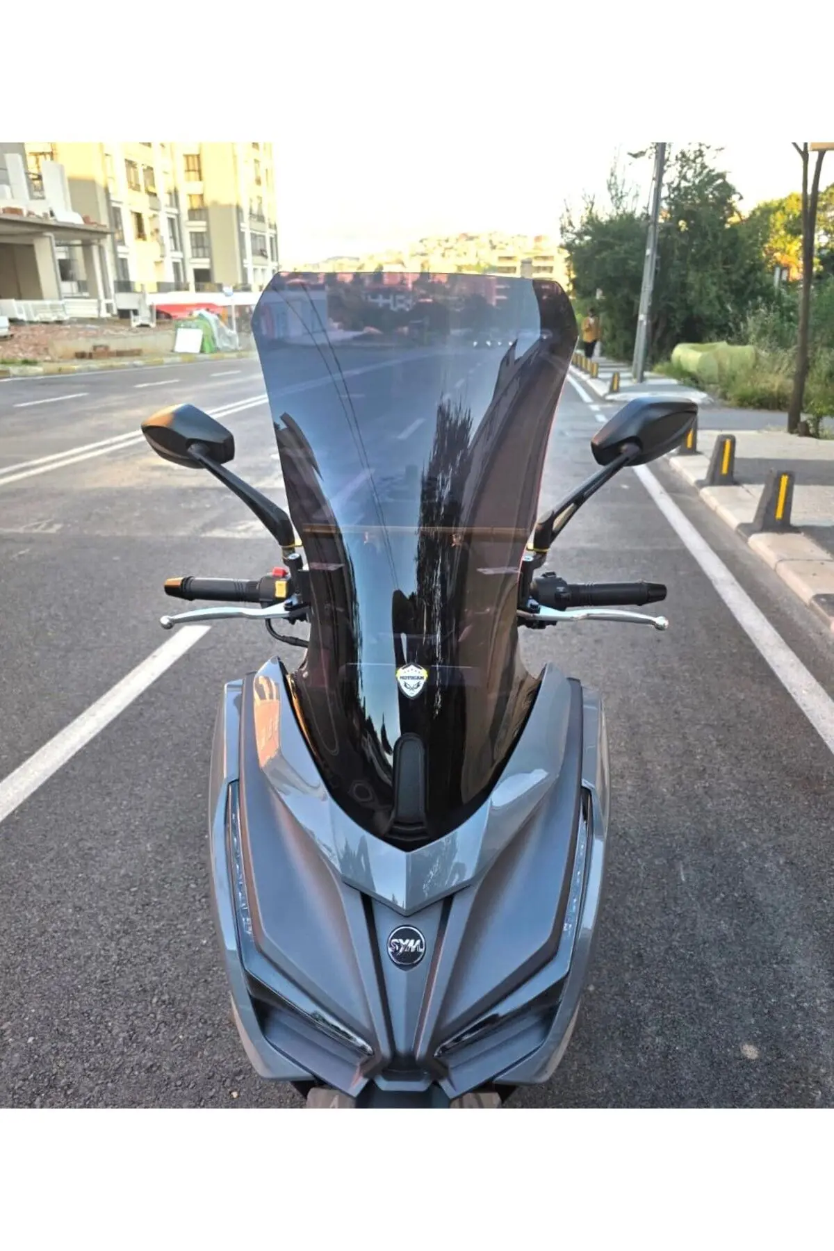 Sym Cruisym 150 GT Ön Cam 2023-2026 Model 58cm Siyah Renkli 4mm