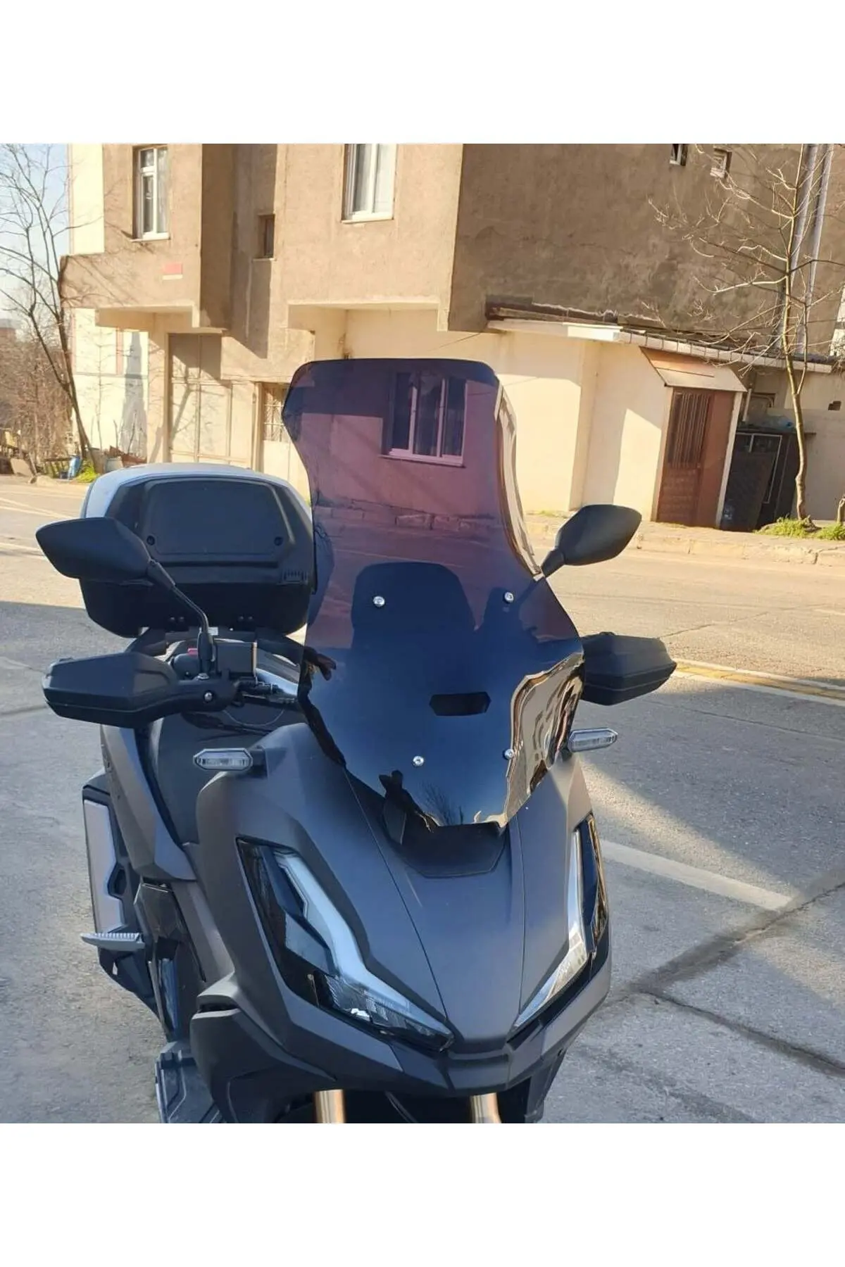 Honda Adv 350 Ön Cam 2023-2026 Model 60cm Siyah Renkli 4mm ORTA BOYLU