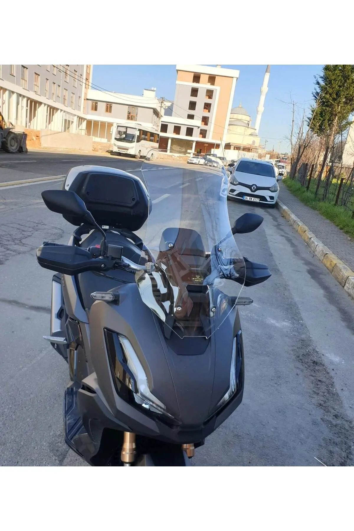 Honda Adv 350 Ön Cam 2023-2026 Model 60cm Şeffaf Renkli 4mm ORTA BOYLU