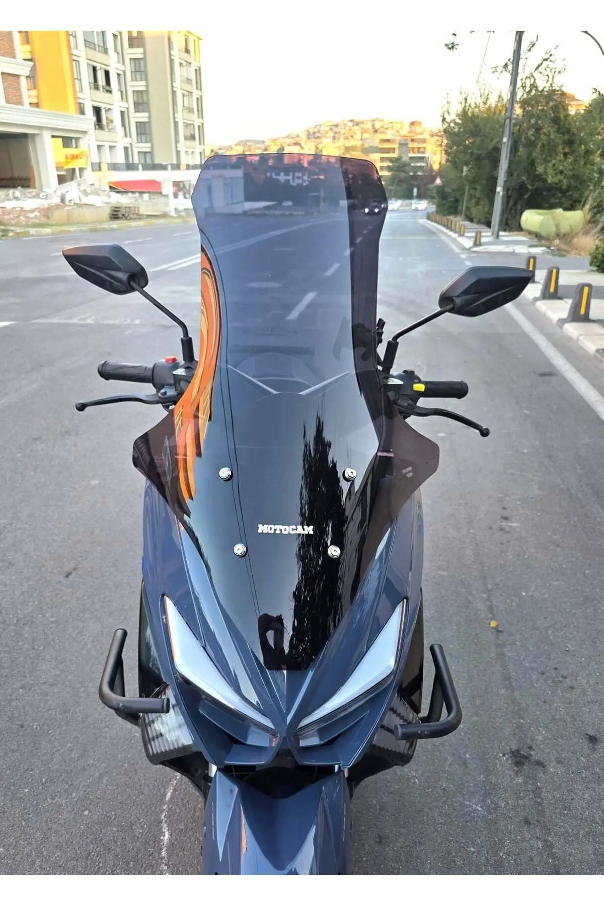 Küba Newcity 125 Ön Cam 2023-2026 Model 78cm Siyah Renkli 4mm UZUN