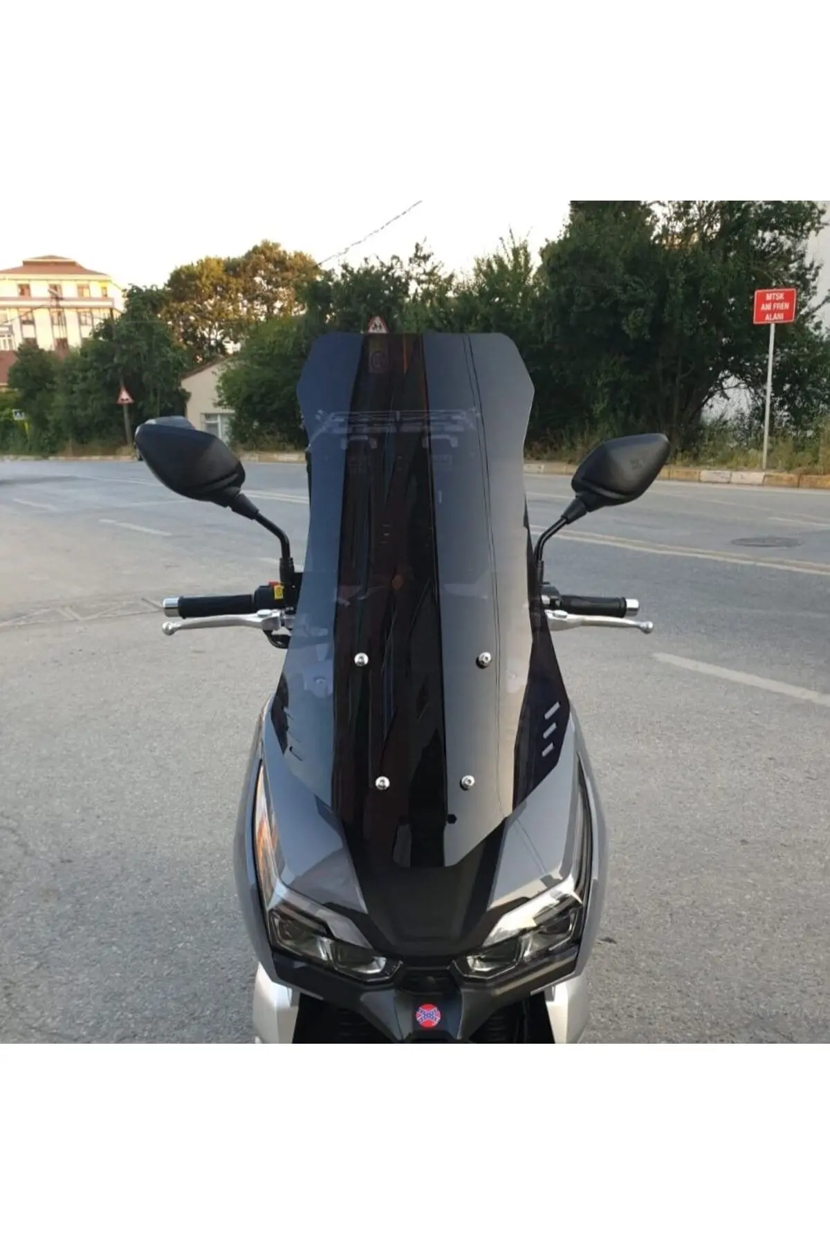 RKS Freccia Ön Cam 2022-2026 Model 65cm Siyah Renkli 4mm ORTA BOYLU