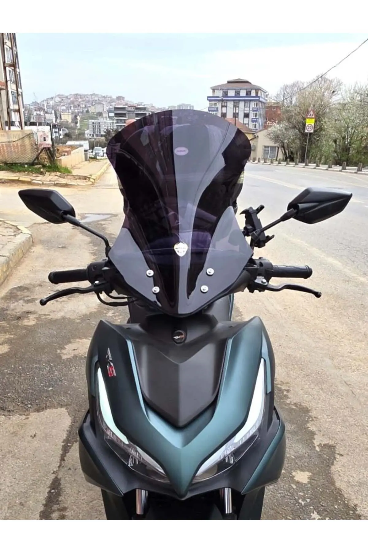 Küba Arome 125 Ön Cam 2023-2026 Model 54cm Siyah Renkli SPORTİF
