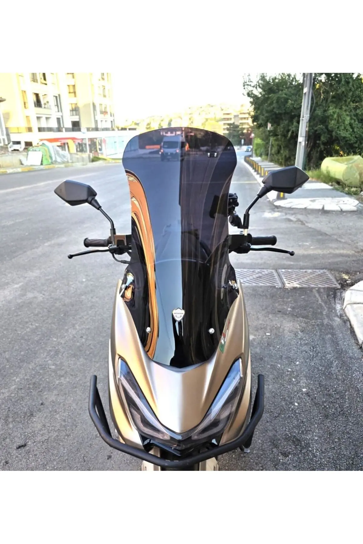 Küba Newlight 125 Pro Ön Cam 2023-2026 Model 68cm Siyah Renkli 4mm ORTA BOYLU