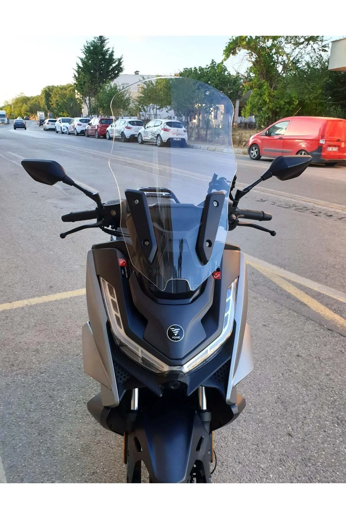 Voge SR3 Ön Cam 2023-2026 Model 63cm Şeffaf Renkli 4mm