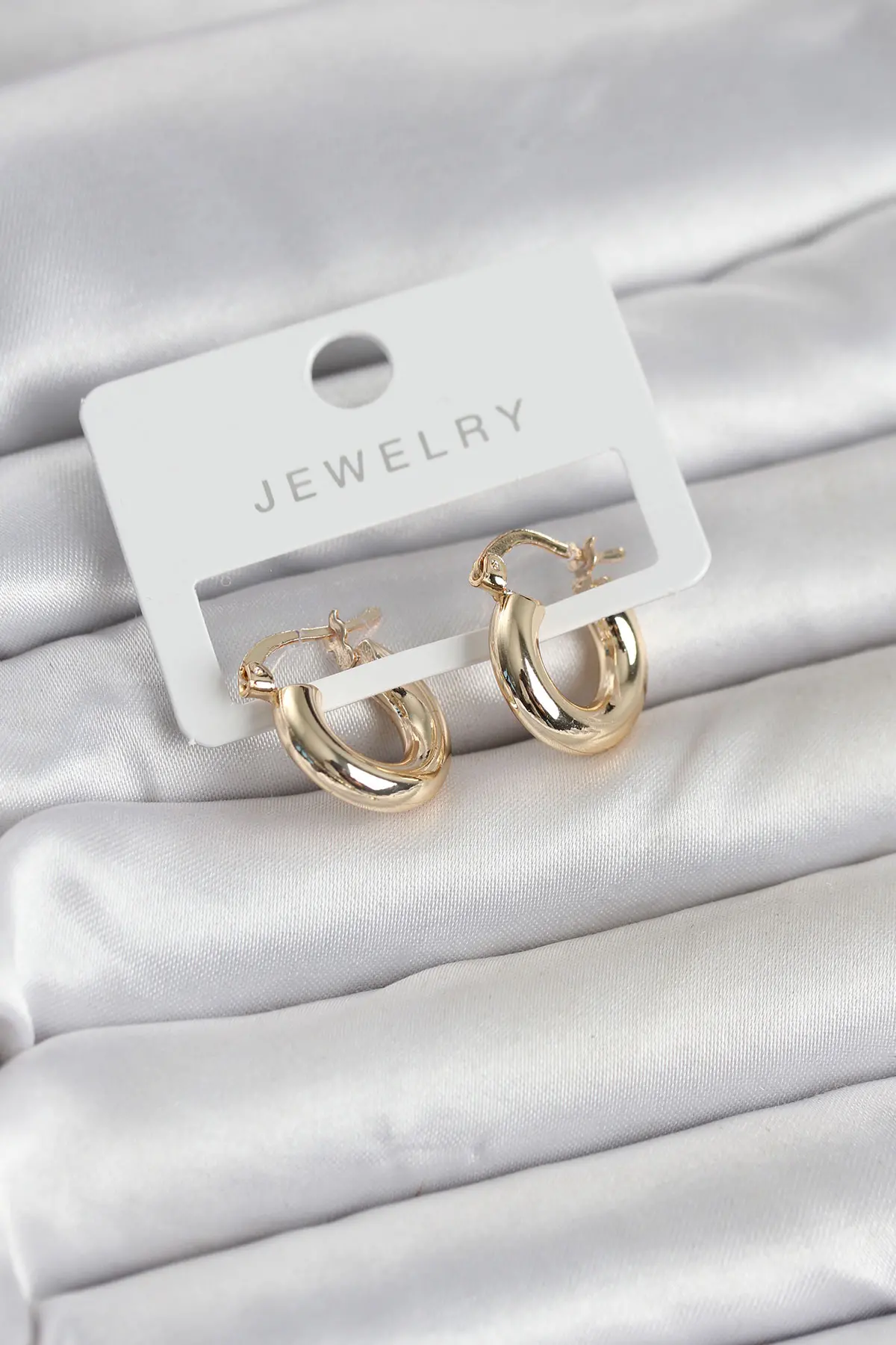 Gold Renk Pirinç Halka 15 mm Kadın Küpe TJ-BKP11763