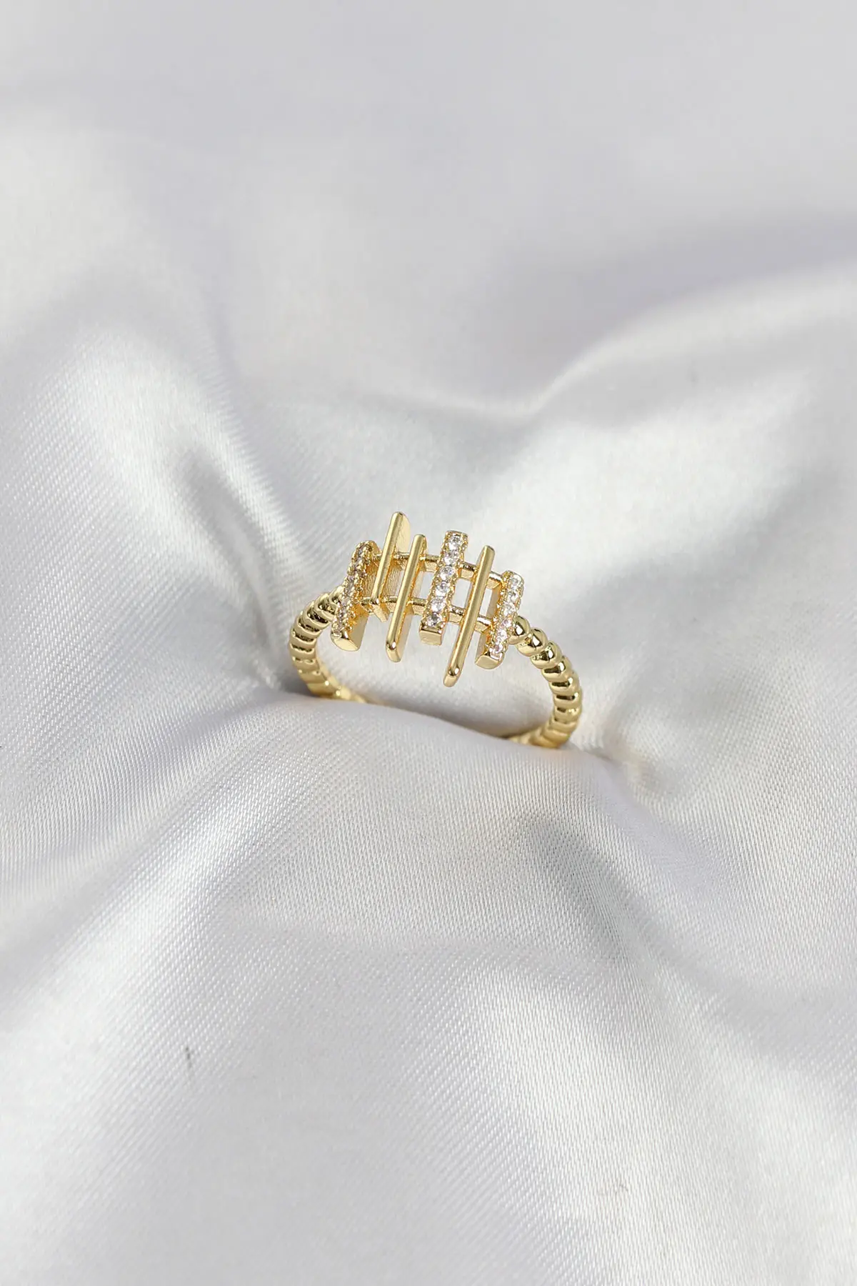Gold Renk Zirkon Taşlı Sütun Model Kadın Yüzük TJ-BYK4195