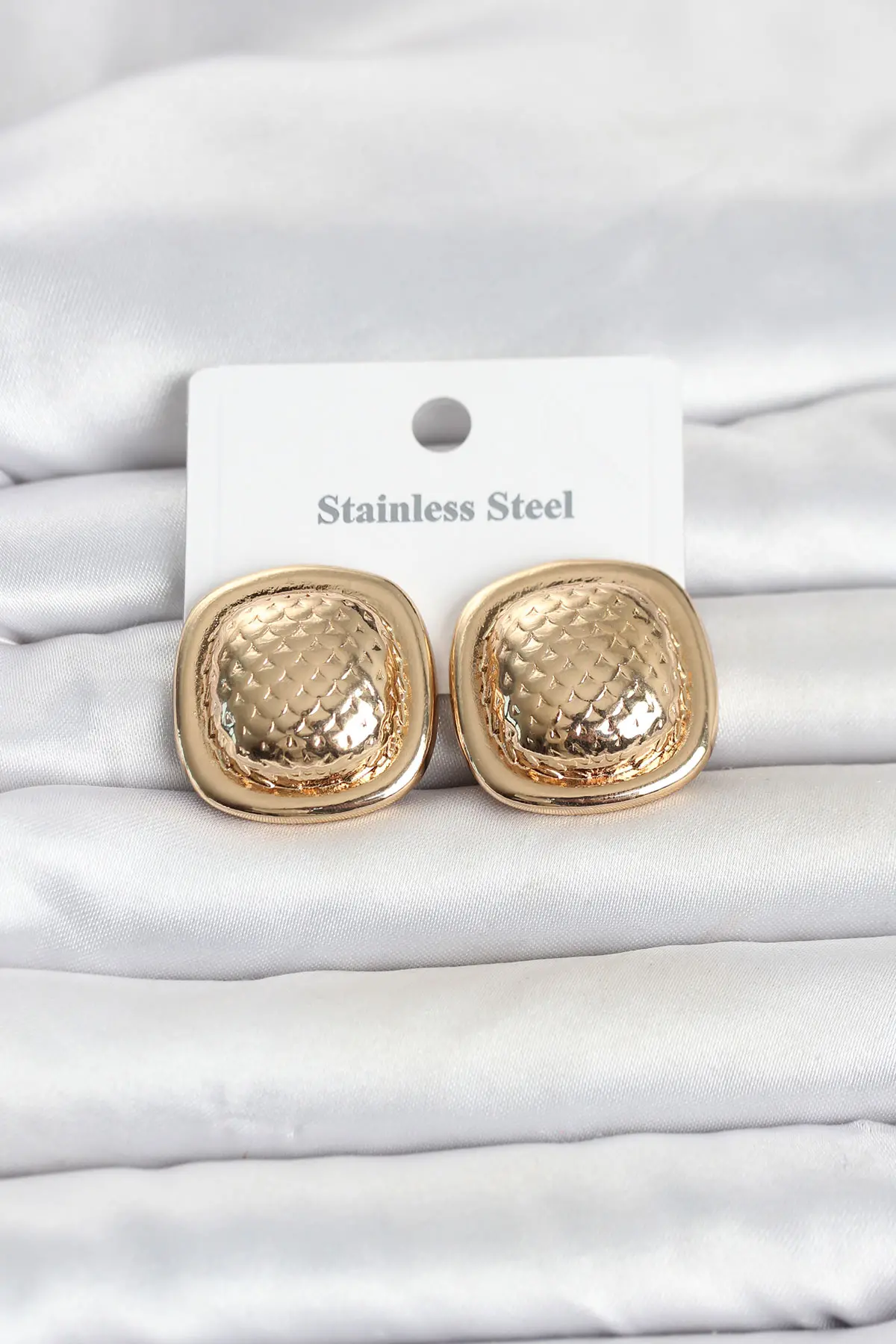 316L Çelik Gold Renk Düğme Model Kadın Küpe TJ-BKP11816