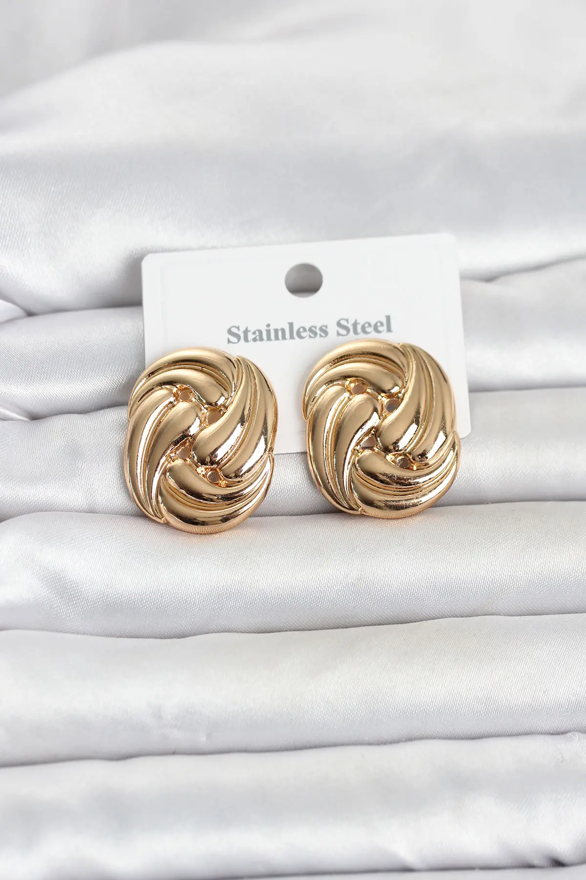 316L Çelik Gold Renk Motif Desen Model Kadın Küpe TJ-BKP11812
