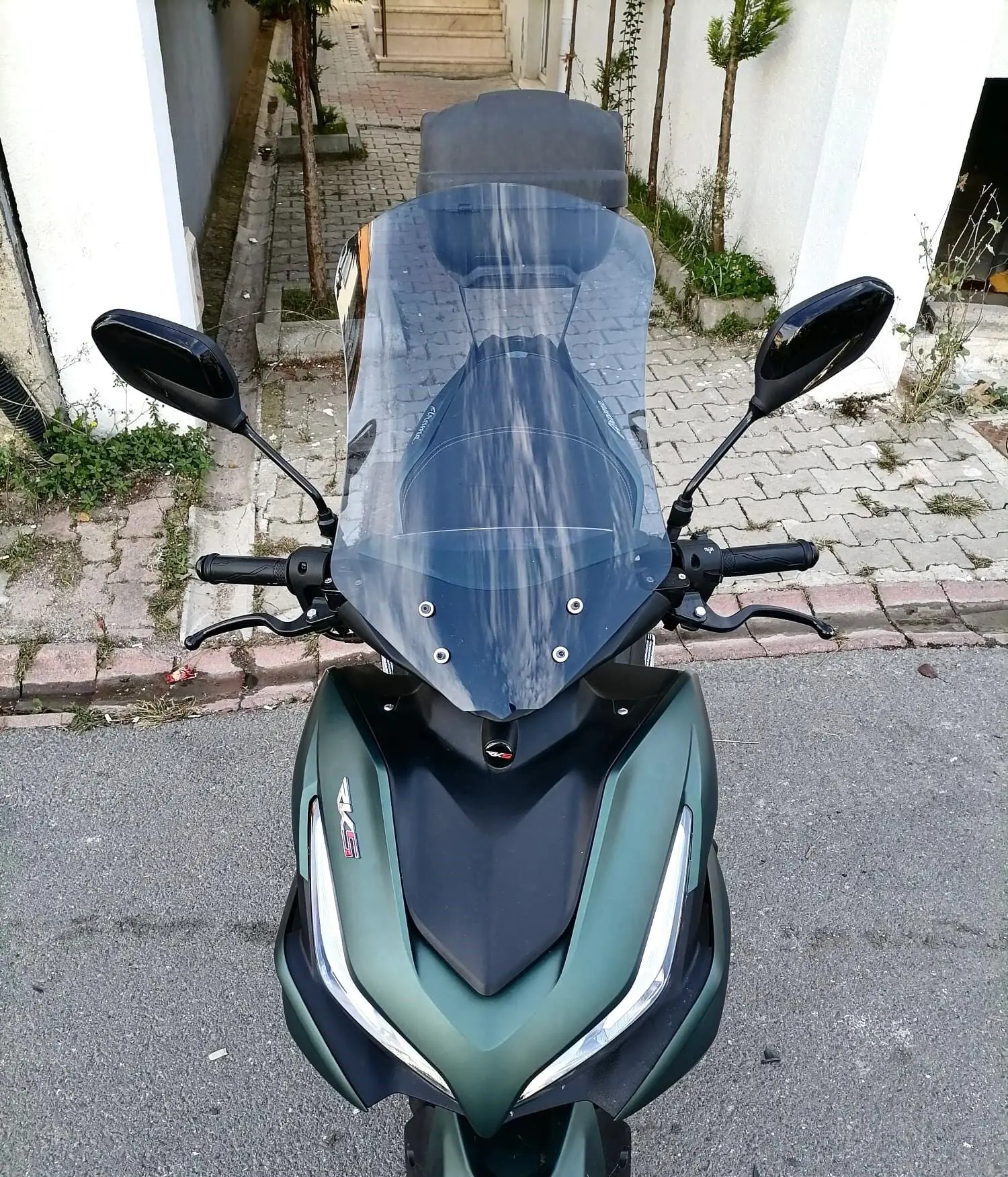 MOTOCAM Abush Benice A-150 Ön Cam 2023-2026 Model 54cm Füme Renkli