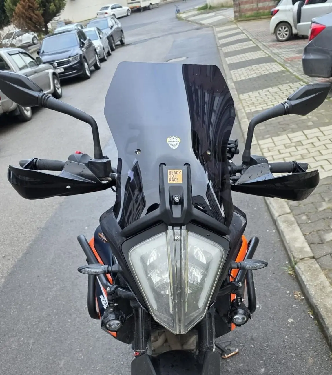 MOTOCAM KTM 890 Adv Ön Cam 2021-2023 Model 44cm Siyah Renkli 3mm APARATSIZDIR