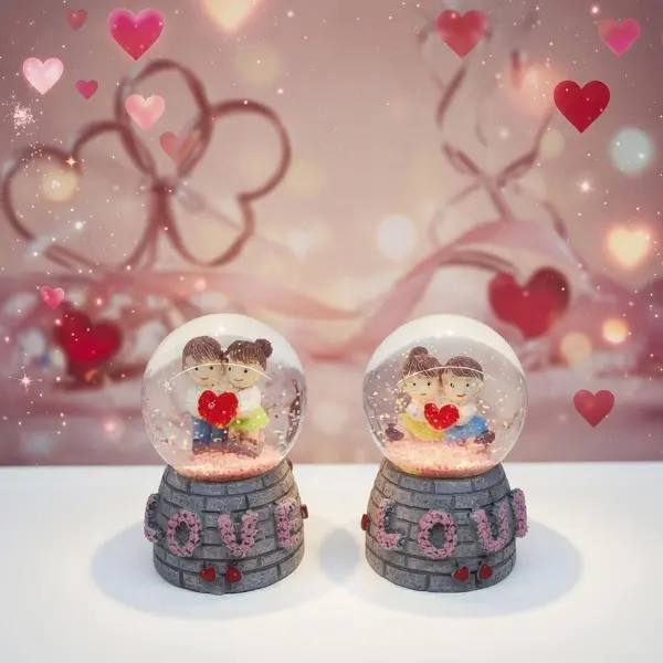 Love Tasarımlı Işıklı Mini Kar Küresi