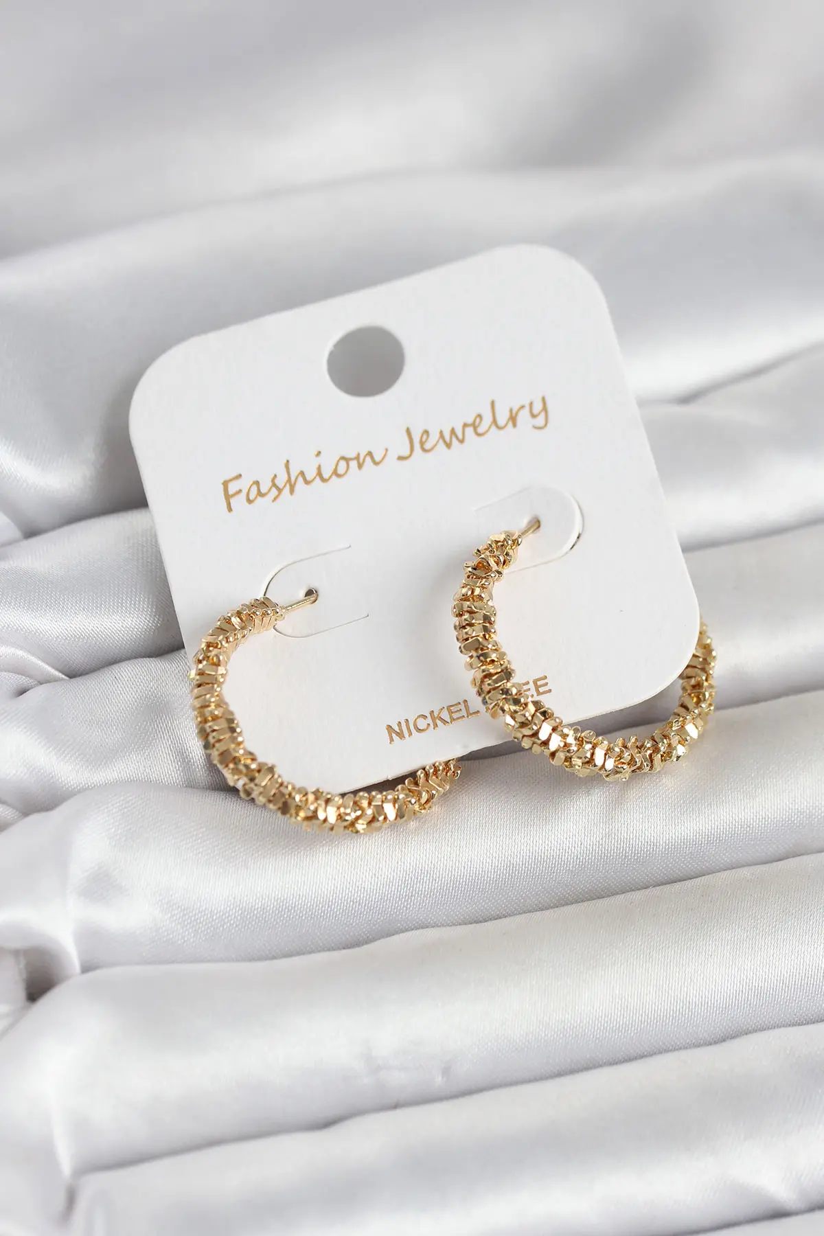 Gold Renk Pirinç Tırtık Model Kadın Küpe TJ-BKP11771