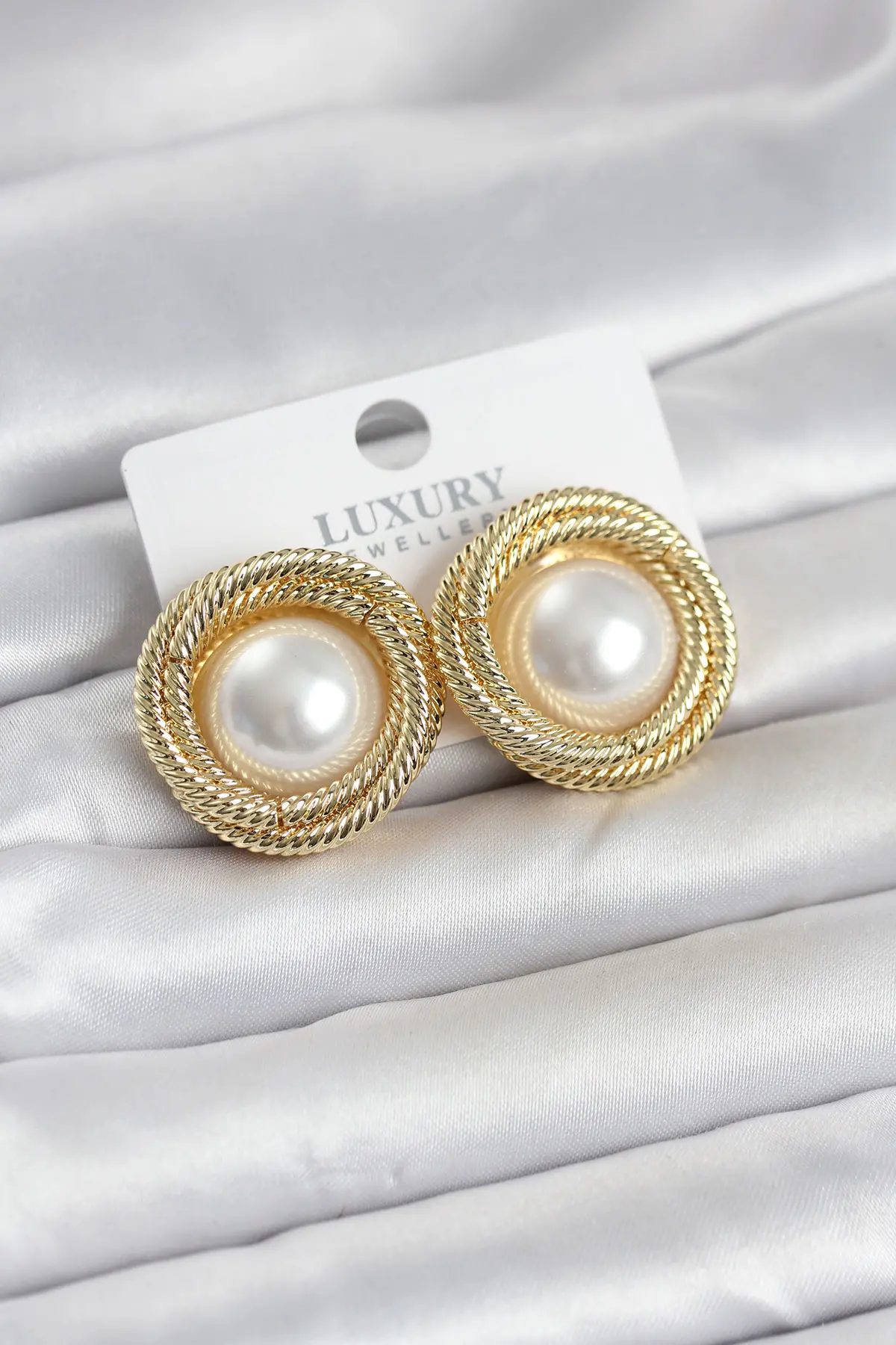 Pirinç Gold Renk Sarmal Model İncili Kadın Küpe TJ-BKP11778