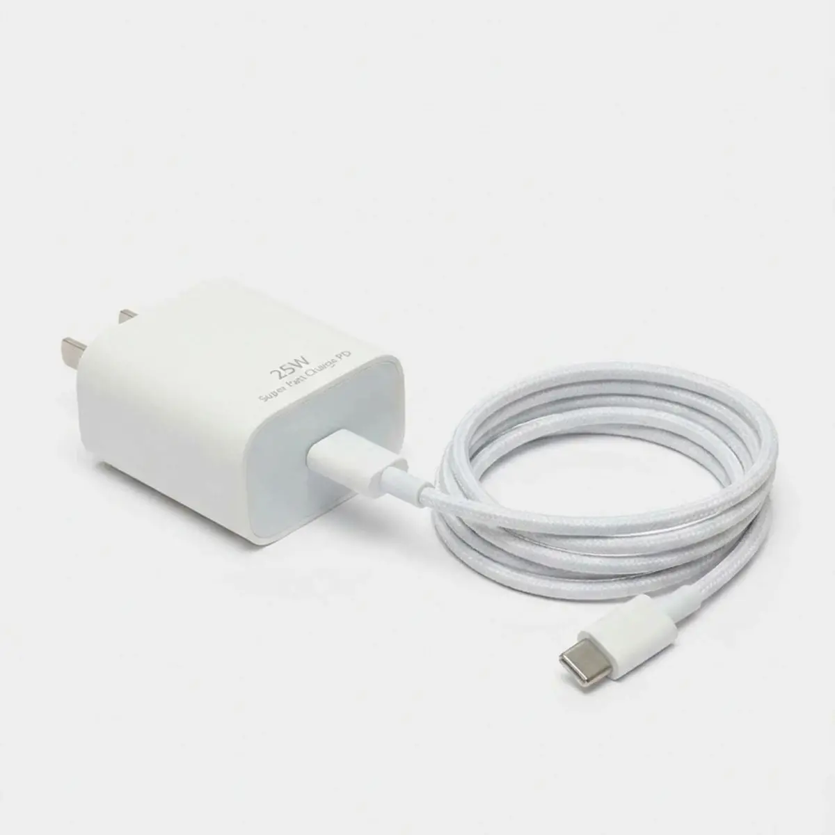25W Hızlı Şarj Adaptörü USB-C to Type-C Kablolu – PD Destekli, Süper Hızlı Şarj Cihazı (4745)
