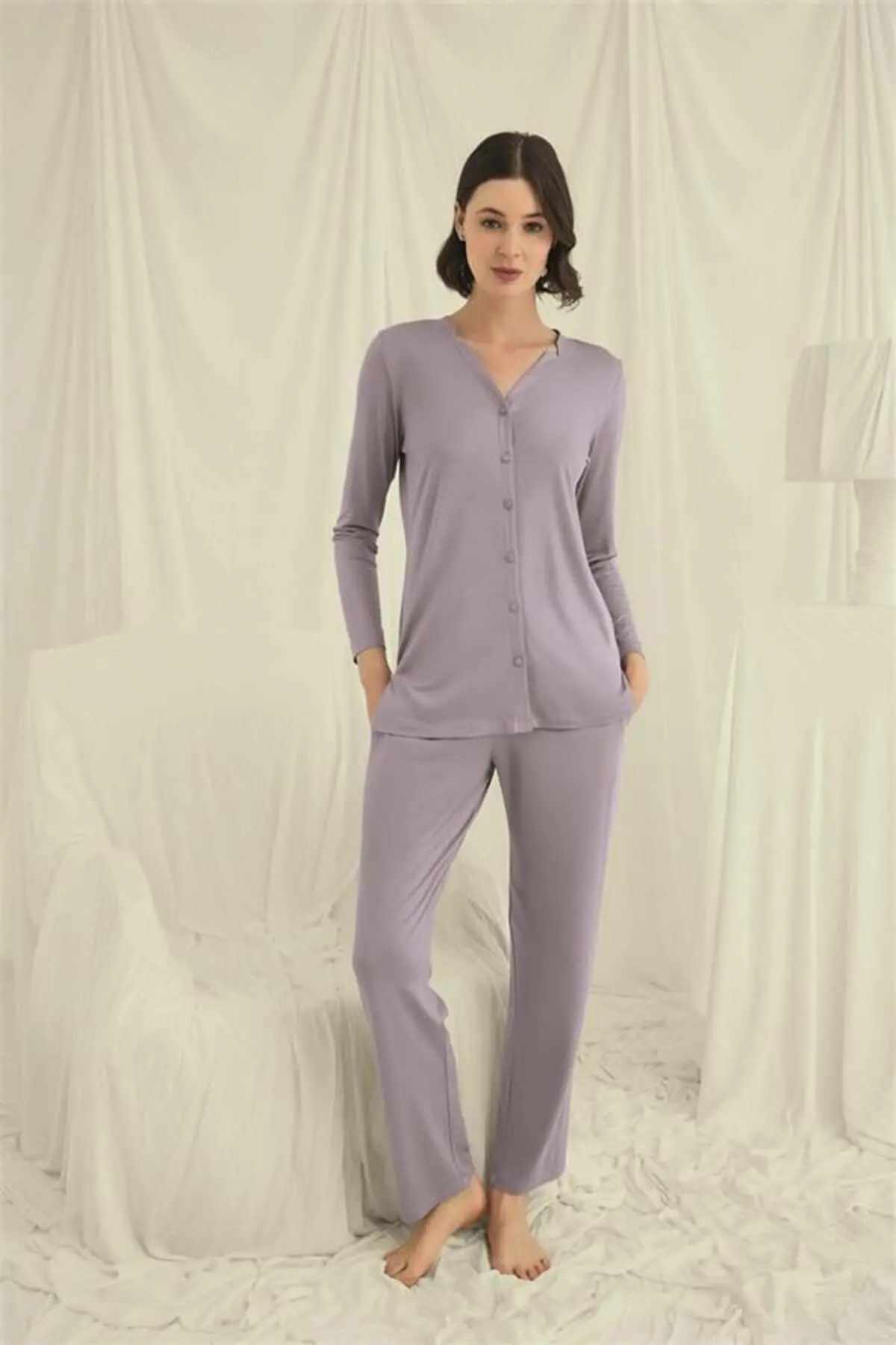Uzun Kollu Boydan Düğmeli V Yaka Pijama Takımı