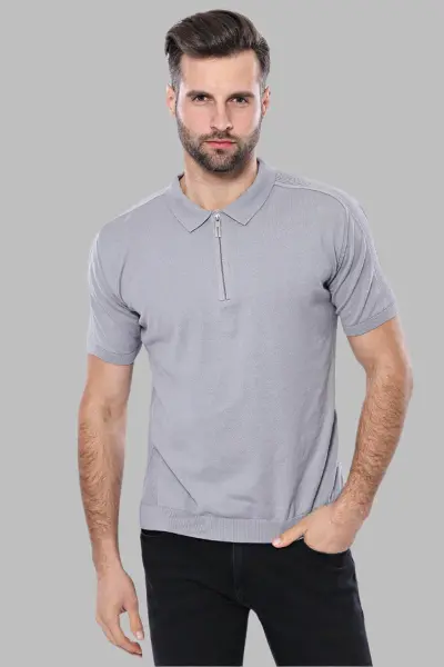 Bisiklet Yaka Kenarları Desenli Gri Örme T-shirt | Wessi