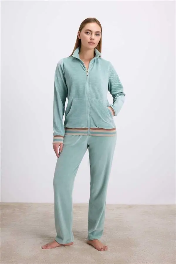Kadife Dokulu Uzun Kollu Sweatshirt ve Pantolon Takımı