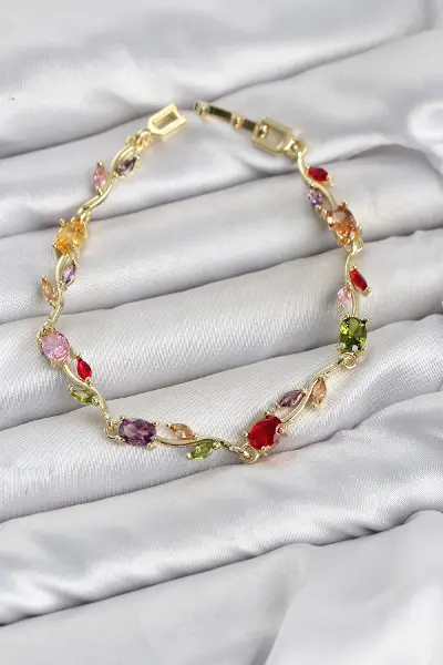 Pirinç Gold Renk Mix Renk Zirkon Taşlı Çiçek Model Kadın Bileklik TJ-BB8577