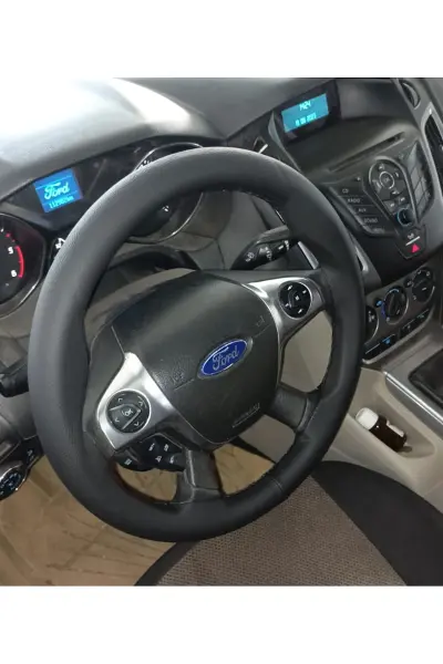 DİKİŞLİ DİREKSİYON KILIFI SİYAH DERİ SİYAH DİKİŞLİ FORD FOCUS İÇİN HIZLI KARGO