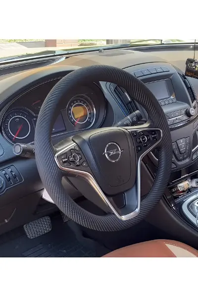 DİKİŞLİ DİREKSİYON KILIFI KARBON DERİ SİYAH DİKİŞLİ OPEL INSİGNİA OPEL ASTRA İÇİN