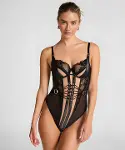 Closet Özel Tasarım Siyah Dantel İşlemeli Önü İp Detaylı Korseli Body-1