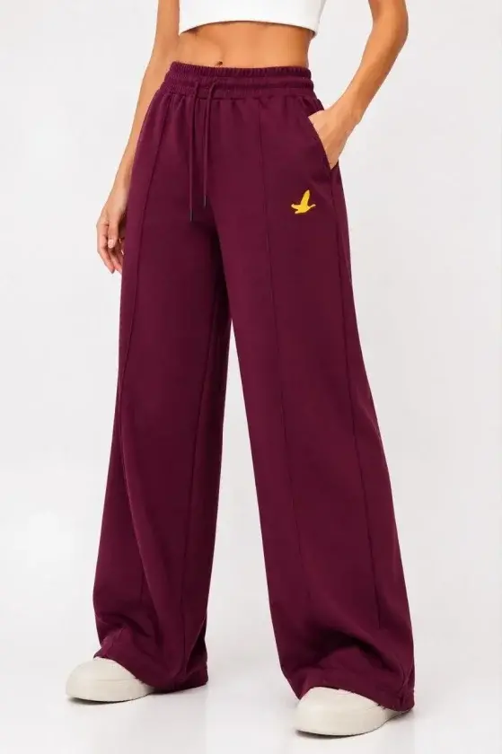 Osy Modal Yumuşak Dokulu Cima Dikişli Nakışlı Cepli Oversize Bol Paça Eşofman Altı - Bordo-1 Osy Modal Yumuşak Dokulu Cima Dikişli Nakışlı Cepli Oversize Bol Paça Eşofman Altı - Bordo-1