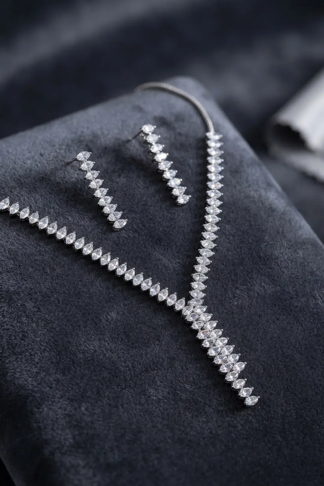 Arpa Zirkon Taşlı Su Yolu Kolye ve Küpe Set TJ-BKO11156