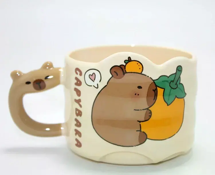 Capybara Figürlü Yayvan Formlu Porselen Kupa Bardak Alk5044